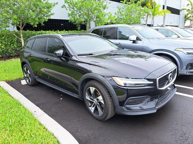 2020 Volvo V60 Cross Country