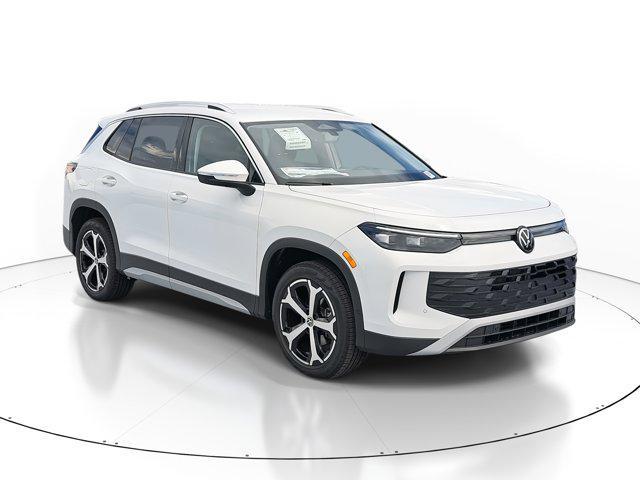 Photo of 2025 Pure White Volkswagen Tiguan