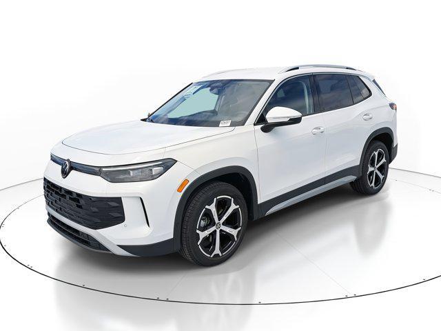 Photo of 2025 Pure White Volkswagen Tiguan