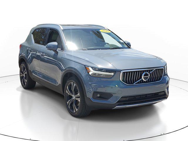 2022 Volvo XC40