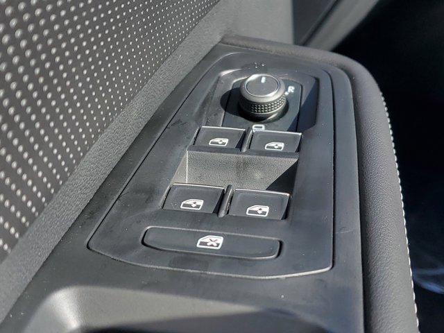 Photo of 2025 Pure Gray Volkswagen Atlas