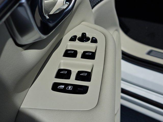 Photo of 2026 Crystal White Pearl Volvo XC90