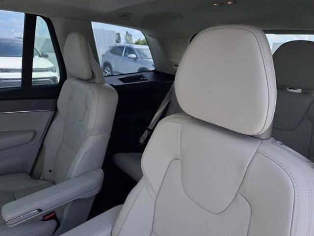 Photo of 2026 Crystal White Pearl Volvo XC90