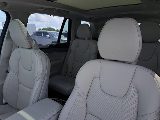 Photo of 2026 Crystal White Pearl Volvo XC90