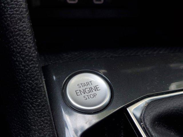 Photo of 2022 Pure White Volkswagen Tiguan