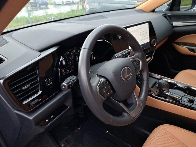 Photo of 2024 Nori Green Pearl Lexus NX 250