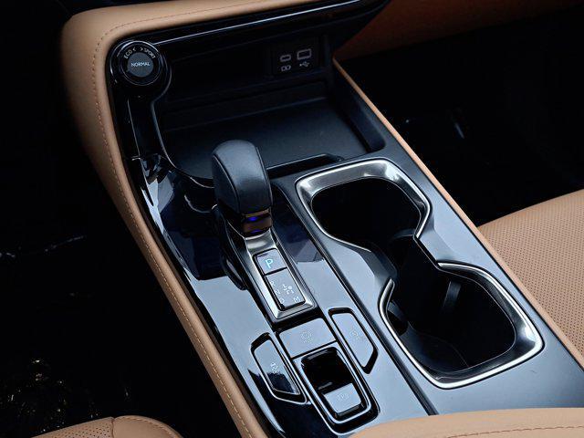 Photo of 2024 Nori Green Pearl Lexus NX 250