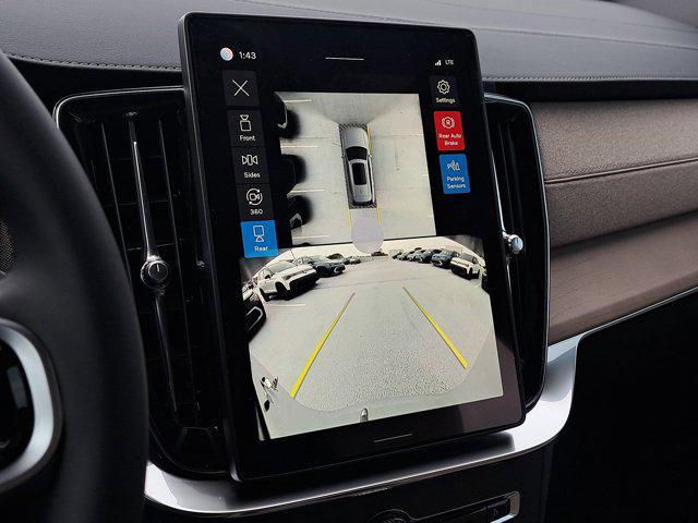 Photo of 2026 Denim Blue Metallic Volvo XC90