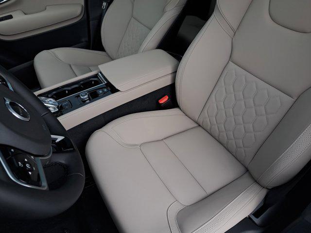 Photo of 2026 Denim Blue Metallic Volvo XC90