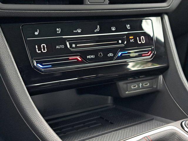 Photo of 2025 Deep Black Pearl Volkswagen Jetta GLI