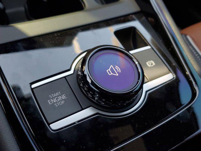 Photo of 2025 Opal White Pearl Volkswagen Tiguan
