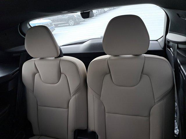 Photo of 2025 Bright Dusk Metallic Volvo XC90