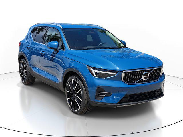 2023 Volvo XC40