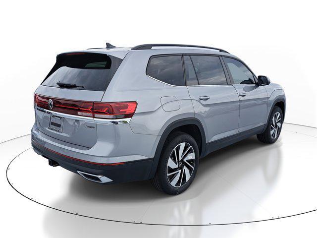 Photo of 2025 Silver Mist Metallic Volkswagen Atlas