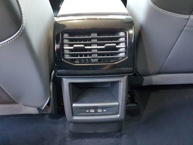 Photo of 2025 pure gray Volkswagen ID.4