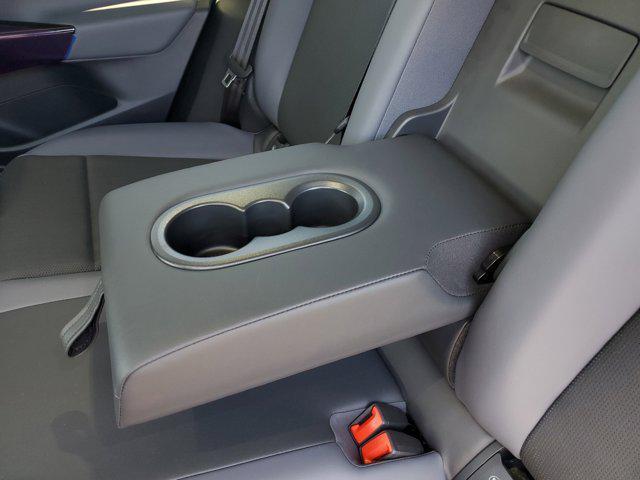 Photo of 2025 pure gray Volkswagen ID.4