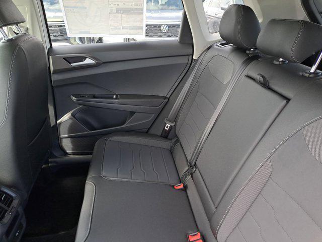 Photo of 2025 Pure White w/Deep Black Roof Volkswagen Taos
