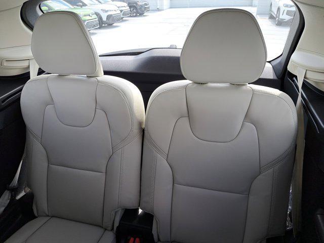 Photo of 2026 Denim Blue Metallic Volvo XC90