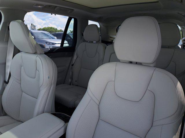 Photo of 2026 Denim Blue Metallic Volvo XC90
