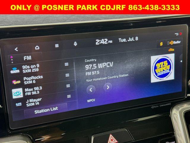 Photo of 2023 Wolf Gray Kia Sorento