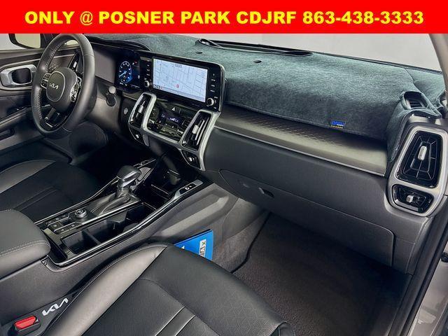 Photo of 2023 Wolf Gray Kia Sorento