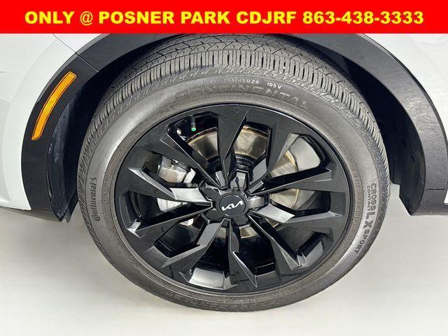 Photo of 2023 Wolf Gray Kia Sorento