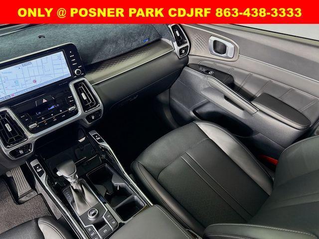Photo of 2023 Wolf Gray Kia Sorento