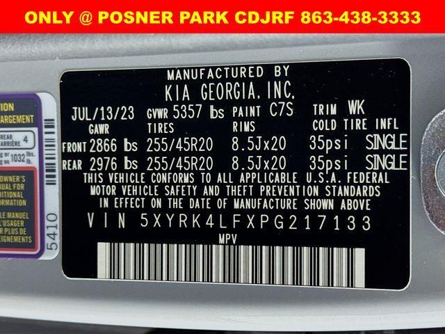 Photo of 2023 Wolf Gray Kia Sorento