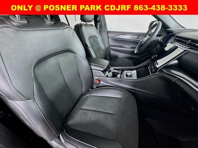 Photo of 2023 Velvet Red Pearlcoat Jeep Grand Cherokee