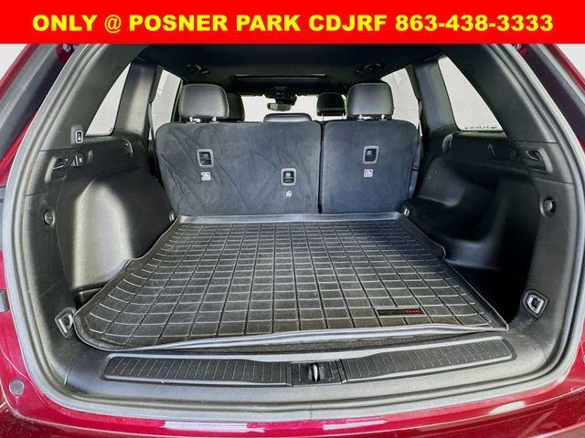 Photo of 2023 Velvet Red Pearlcoat Jeep Grand Cherokee