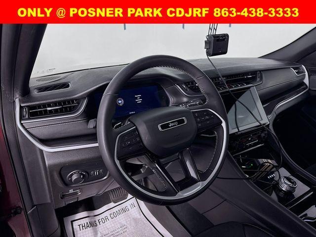 Photo of 2023 Velvet Red Pearlcoat Jeep Grand Cherokee