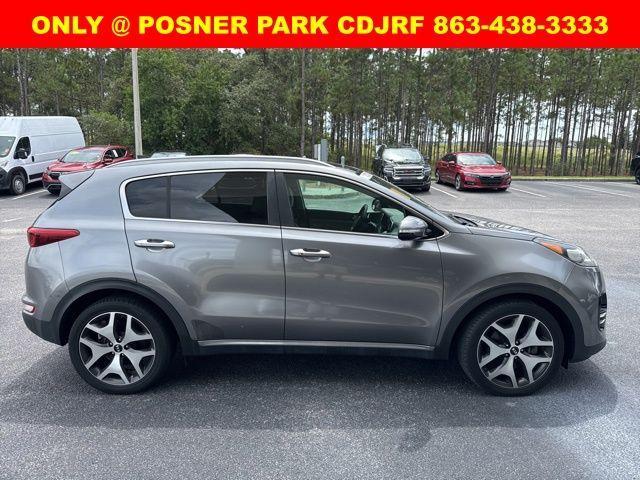 Photo of 2017 Mineral Silver Kia Sportage