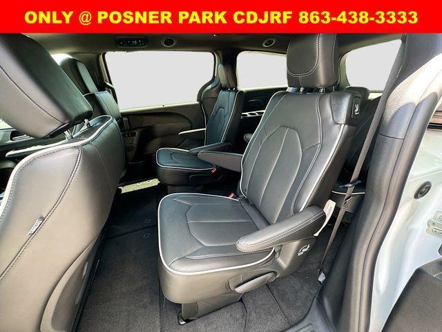 Photo of 2026 PW7 Chrysler Pacifica