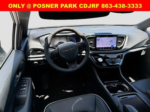 Photo of 2026 PW7 Chrysler Pacifica