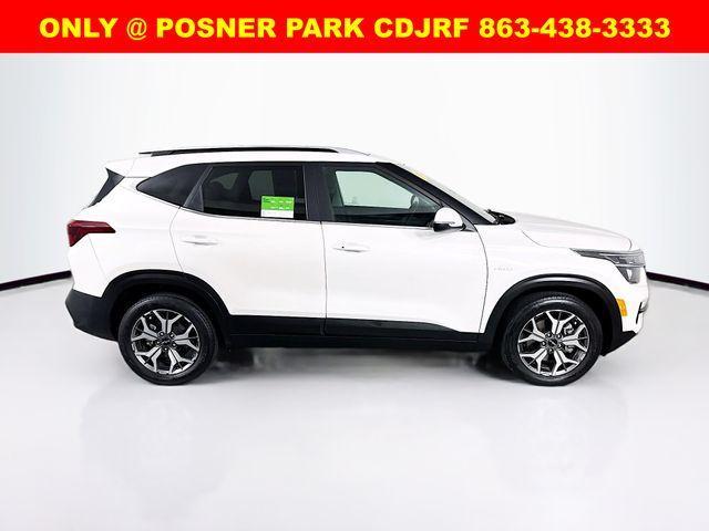 Photo of 2022 Snow White Pearl Kia Seltos