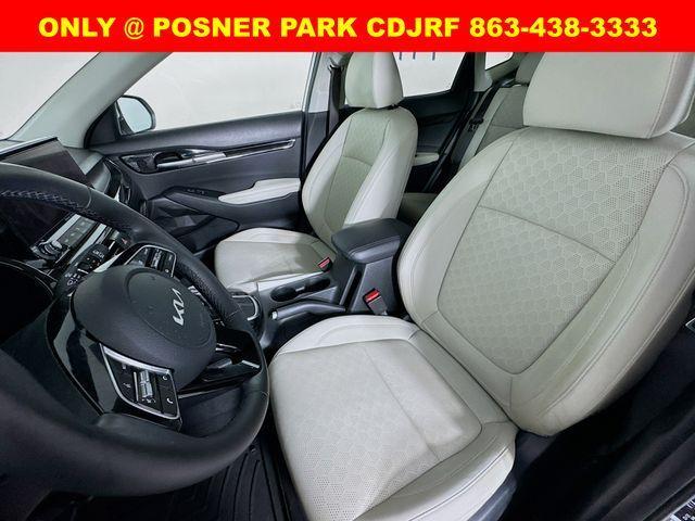 Photo of 2022 Snow White Pearl Kia Seltos