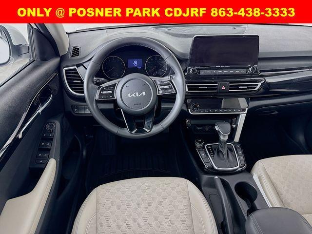 Photo of 2022 Snow White Pearl Kia Seltos