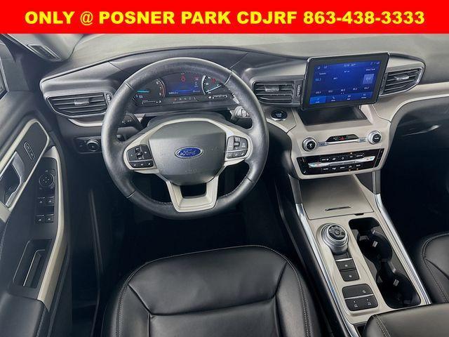 Photo of 2023 Blue Metallic Ford Explorer
