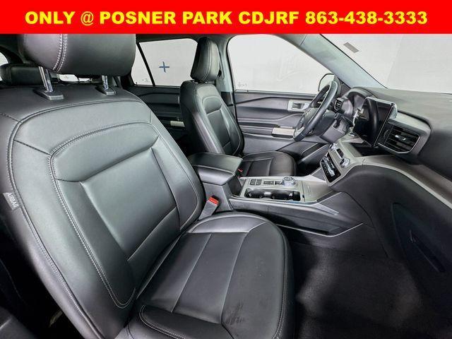 Photo of 2023 Blue Metallic Ford Explorer