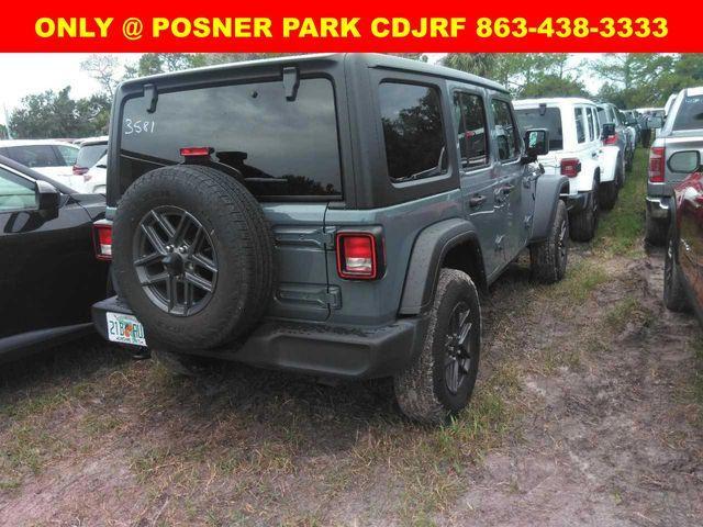 Photo of 2024 Anvil Clearcoat Jeep Wrangler