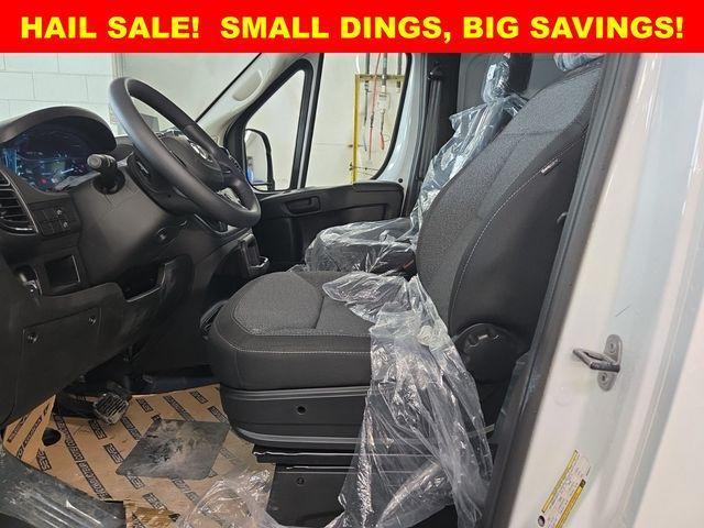 Photo of 2025 Bright White Clearcoat RAM ProMaster 2500