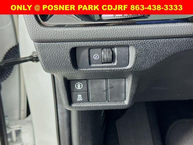 Photo of 2024 Platinum White Pearl Honda Civic