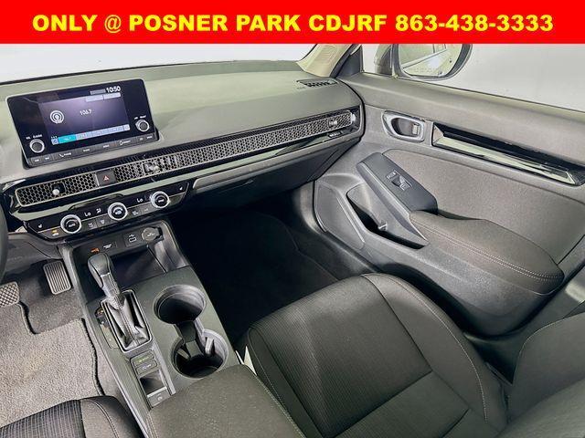 Photo of 2024 Platinum White Pearl Honda Civic