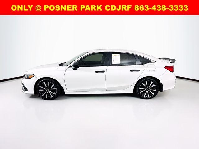 Photo of 2024 Platinum White Pearl Honda Civic