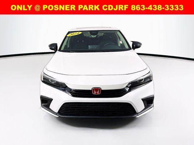 Photo of 2024 Platinum White Pearl Honda Civic