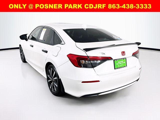 Photo of 2024 Platinum White Pearl Honda Civic