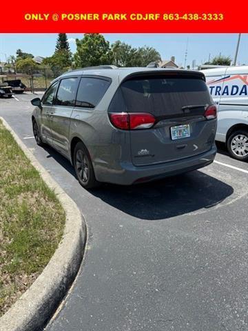 2020 Chrysler Pacifica Hybrid