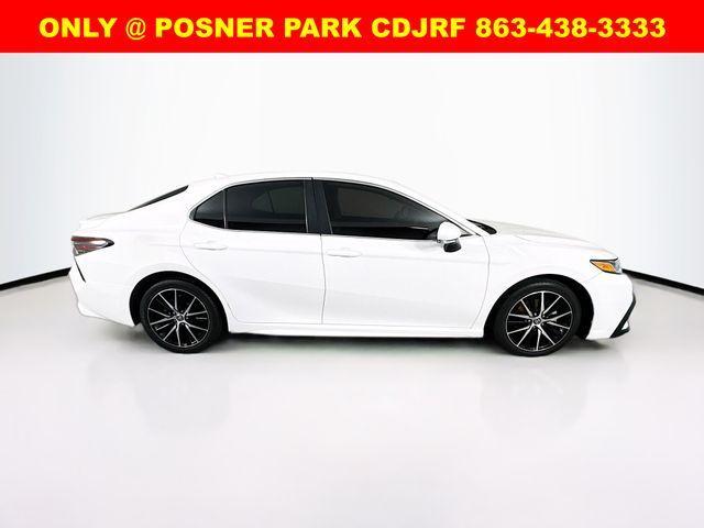 Photo of 2023 Ice Toyota Camry