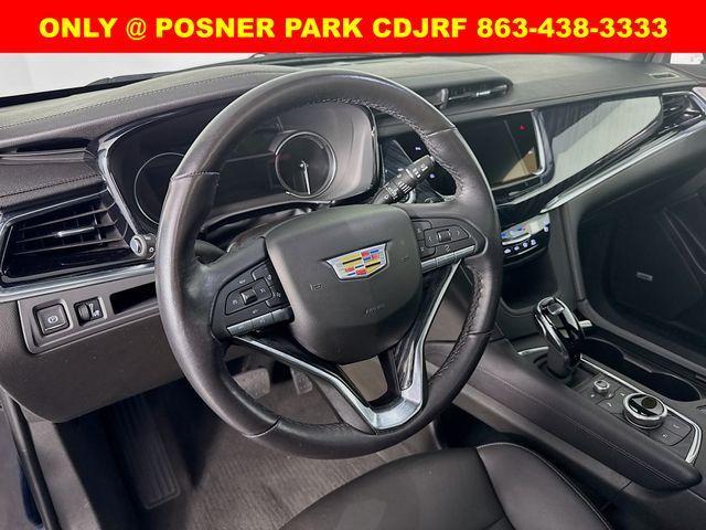 Photo of 2024 Black Metallic Cadillac XT6