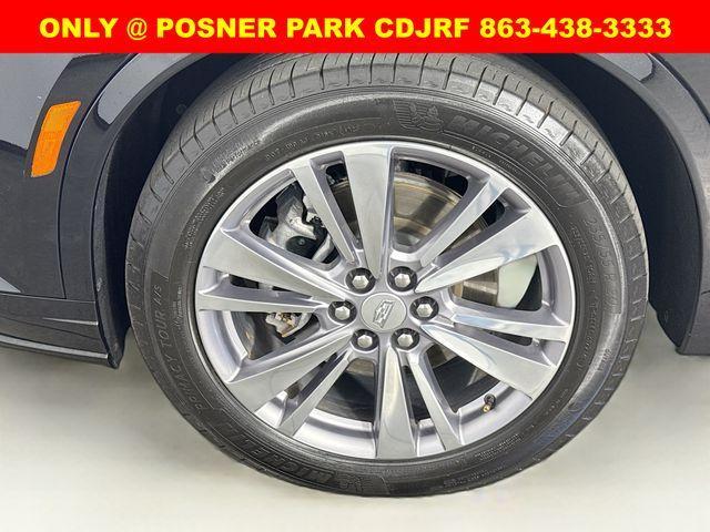 Photo of 2024 Black Metallic Cadillac XT6